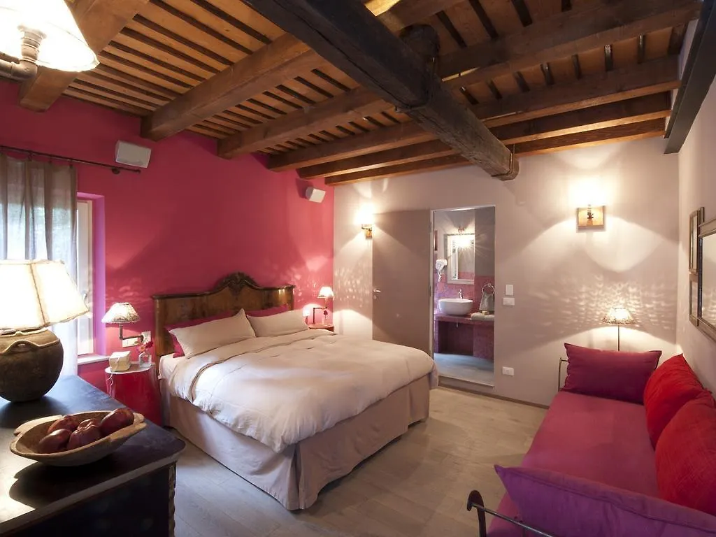Casa Fluo Relais Guest House Bologna Italy